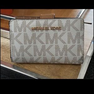 Michael Kors wallet